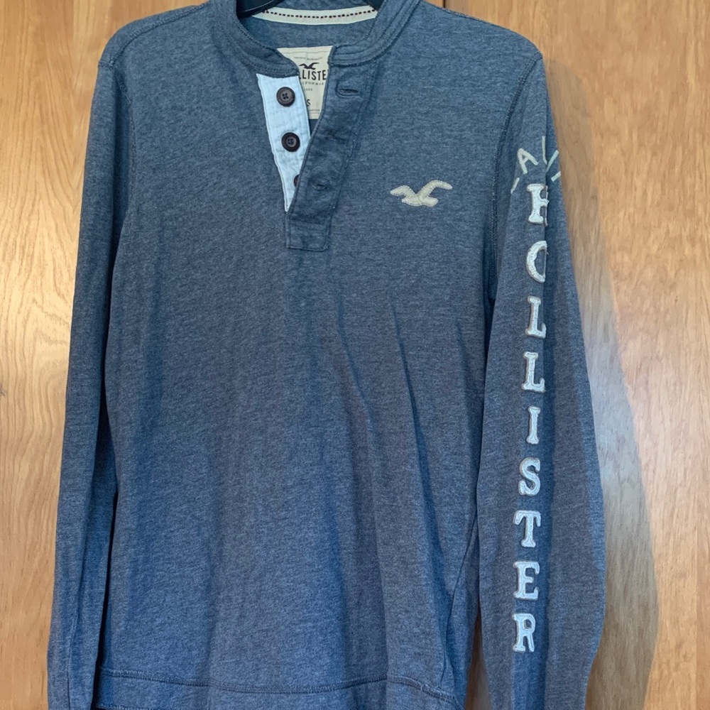 Hollister Y2K 100% Cotton Logo Sleeve Henley Dark Heather Gray Sz S unisex